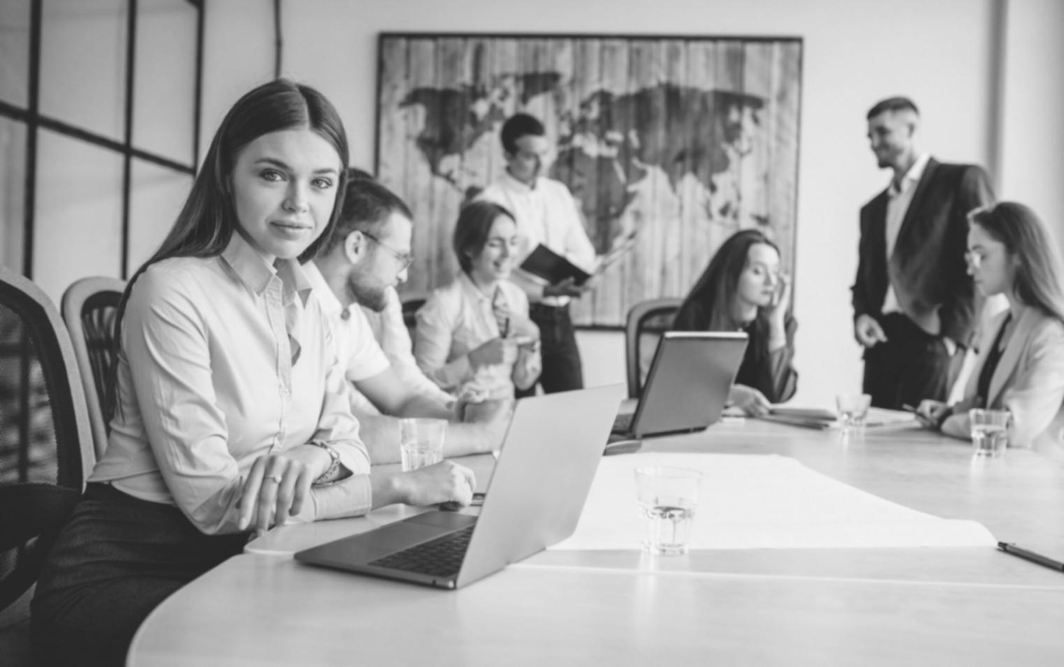 Professionelle Networking-Veranstaltung mit Diskussionsgruppen